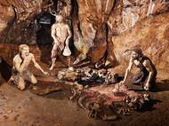 Zajímavostí jeskyní je tajná středověká penězokazecká dílna.