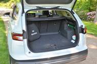 Také kufr má objem odpovídající rodinnému autu.