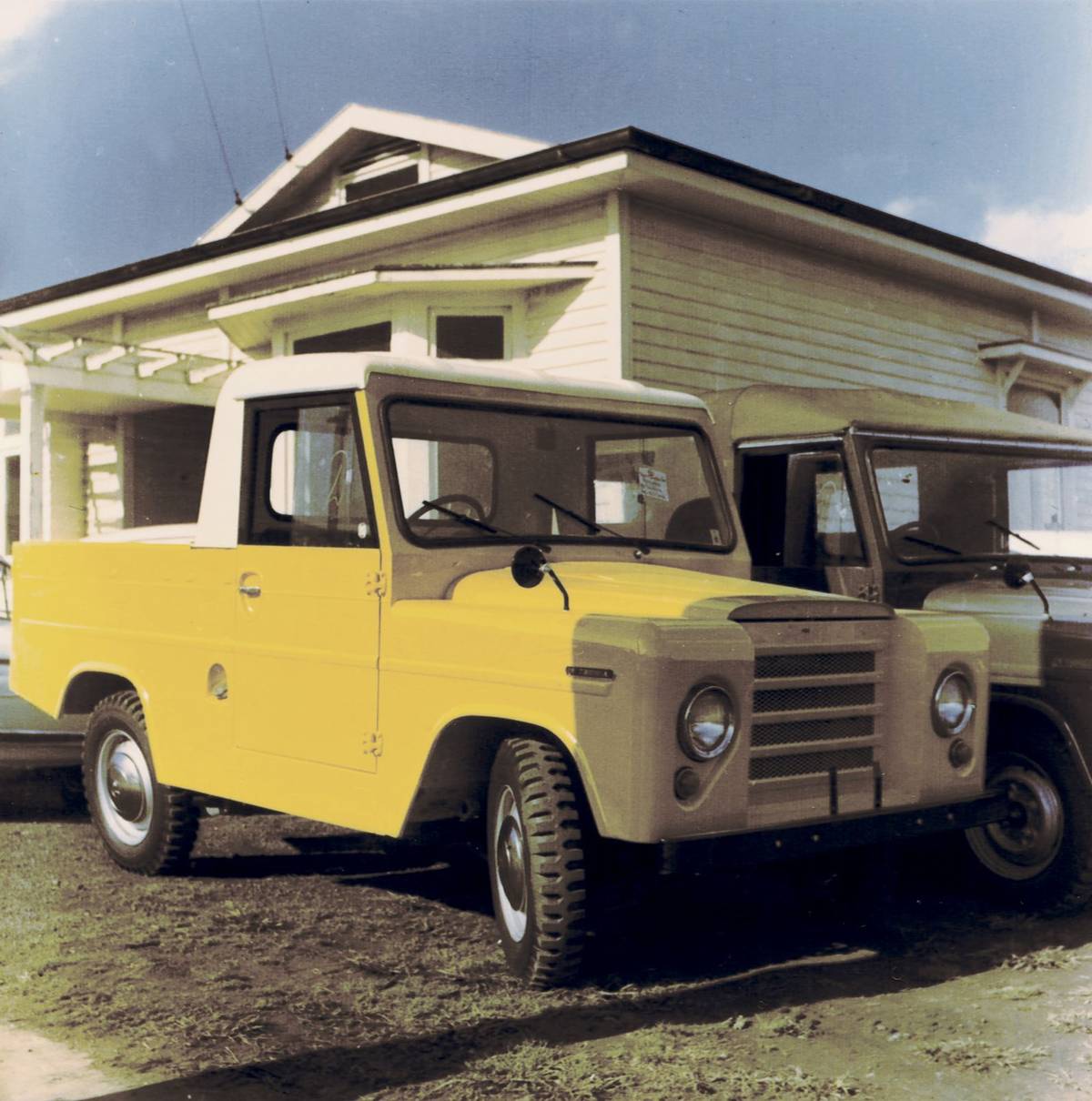 2. prosince 1966 vyjela z továrny v Otahuhu první Trekka.