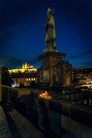 Noc kostelů, Praha, 10. června 2022 (Nikon Z9, objektiv 24 -70 mm f/2,8. Clona f/3,2, čas 1/60 s, ISO 4000).