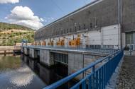 Stěžejní článek vltavské kaskády zadržuje 720 milionů metrů krychlových vody a je nejobjemnější akumulační nádrží v Česku.