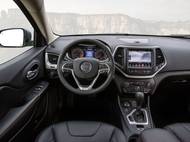 Zpracování interiéru poskočilo dopředu spíše o dvacet let než o deset.