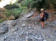 S Jonášem společně objevují nová místa na ostrově.