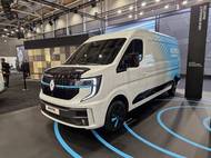 Renault Master je čerstvou dodávkou roku 2025 a v příštím roce přijede také ve verzi s palivovými články a dojezdem kolem 700 kilometrů.