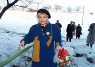 Po letech se vrátila na místo leteckého neštěstí, kde se shodou náhod a štěstí podruhé narodila.