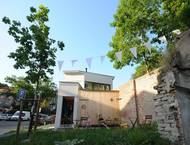 Revitalizované je i okolí Koloniálu.