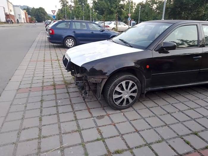 Autovrak majitel již odstranil.