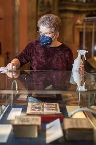 Řada exponátů je jinak uzavřená v trezorech.