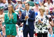 Po své pravé ruce měla Petra Kvitová Rafaela Nadala, po levé zase Brita Andyho Murrayho. Na snímku vpravo Australanka Margaret Courtová.