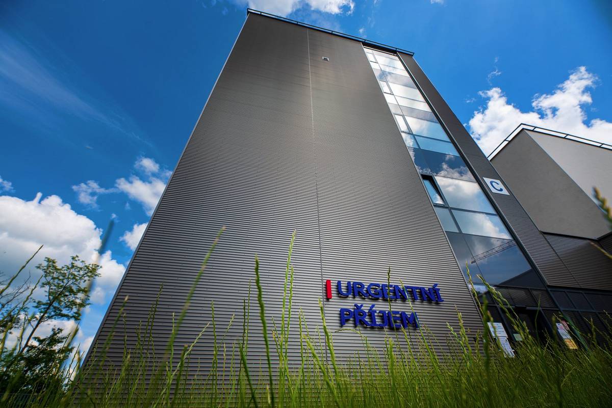 Náš "velký urgent" slaví 1 rok v plném provozu. 




Oddělením urgentního příjmu vás provede vrchní sestra Bc. Zdeňka Musilová → video.