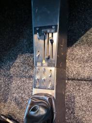 Středová konzola s ovladači v prvním prototypu Supertatry.