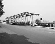 Jedna z čerpacích stanic v Budapešti během dne...