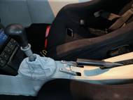 Poslední Supertatra se vstřikováním byla jediná, která neměla na středovém tunelu sytič.