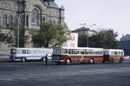 Také pod karoserií novějšího Čavdaru M80 byste našli podvozkové skupiny RTOch. Tady už ale karoserie slavný československý autobus nepřipomínala ani vzdáleně. Tento autobus se dělal do roku 1974.