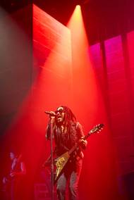 Kravitz zahrál ukázkový průřez kariérou včetně několika skladeb z letošního alba Blue Electric Light.