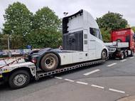 Na stánku se Číňané chlubili baterií s kapacitou 729 kWh s LFP i NMC chemií, dojezdem 670 kilometrů na jedno nabití a výkonem přes 1000 kW. Základem má být 800V architektura, na 60 procent se má baterka dostat za 35 minut.