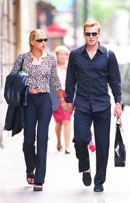 Rok nato už randila s jiným ruským hokejistou Sergejem Fjodorovem.