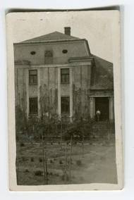 Nadšenci do starých staveb se mezitím podařilo zjistit, z jaké doby mlýn vlastně pochází. "Současná podoba je z první republiky, historie místa ale sahá pravděpodobně mnohem dál. První dochovaná zmínka o něm je z roku 1669, kdy ho ve svých listinách popsal tehdejší hradiský urbář," říká hlava rodiny.