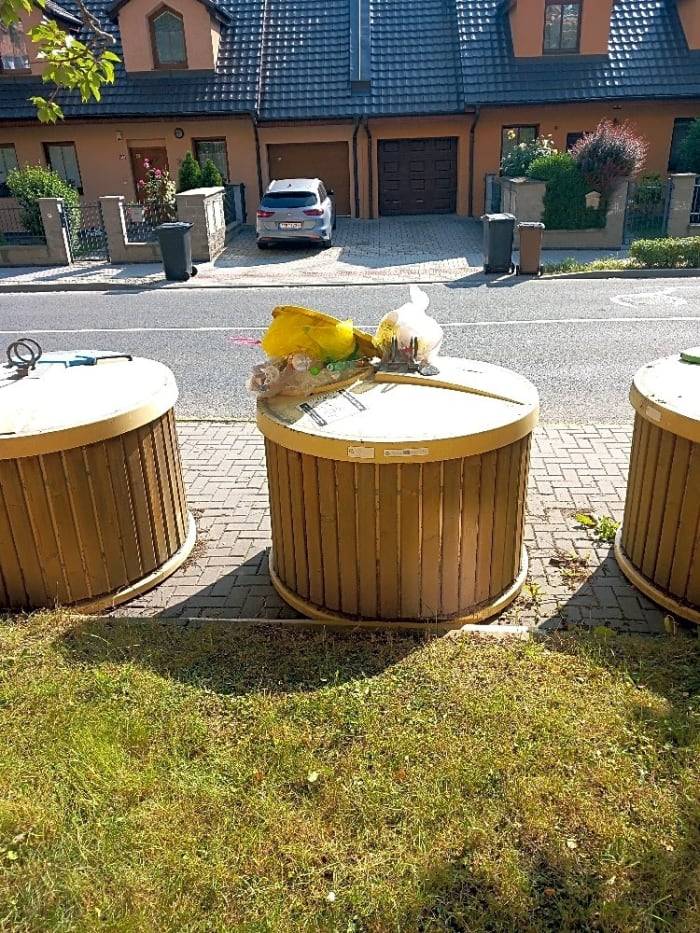 Vyřešeno, kontejner byl vyprázdněn.