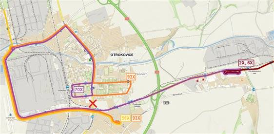 Kvítkovická křižovatka (železniční přejezd) bude od 30. března do 2. dubna 2024 uzavřena


 
Oprava železničního přejezdu v kvítkovické křižovatce v Otrokovicích omezí dopravu. Od sobotního rána 30. března do 18 hodin v úterý 2. dubna bude přejezd uzavřen pro veškerý provoz. Pro vlaky bude zavedena náhradní autobusová doprava, přerušené linky MHD budou nahrazeny výlukovými trasami, které povedou ulicemi Osvobození, Nadjezd, Objízdná. Ostatní vozidla se do centra města dostanou přes dálnici nebo ulici Objízdná.
 











 

Trolejbusové linky č. 2 a 6 ze Zlína budou v době uzavírky přejezdu označeny jako 2X a 6X a budou zkráceny ze Zlína jen na obratiště Malenovice-Centro. Při jízdě do Otrokovic si cestující na zastávce Malenovice-Centro přestoupí na výlukovou autobusovou linku s označením 70X, kterou se dostanou (se zpožděním 10 – 12 minut proti normálnímu provozu) až k železniční stanici v Otrokovicích. Autobusy linky 70X zastaví na Trávníkách, Kvítkovicích-Zlínské a nebudou zastavovat na zastávkách Pneumatikárna, Teplárna, U Dřevnice, Nadjezd, Otrokovice-nám.; pouze pro výstup zastaví na zastávce Havlíčkova. V opačném směru zastaví autobusy linky 70X na zastávce Otrokovice-žel. stanice, Dr. E. Beneše, Otrokovice-pošta a potom až na zastávkách Kvítkovice-Zlínská, Trávníky, Malenovice-obch. zóna.





Výluka se dotkne místních linek MHD č. 55, 56 a 93, které standardně přejíždějí přes přejezd v Kvítkovicích. Výlukový provoz zde bude organizován odlišně v nepracovních dnech a v pracovní den 2. 4. Cestující najdou v konkrétních případech informace na vyvěšených přechodných jízdních řádech.



Více informací na webu města Otrokovice: ZDE





Cestující budou o výlukovém provozu informováni provizorními jízdními řády přímo na označnících zastávek.





Další informace:

Lenka Vaculová

tisková mluvčí města Otrokovice

+420 723 606 758, +420 577 680 449

vaculova@muotrokovice.cz

www.otrokovice.cz







Zdroj: www.otrokovice.cz a Facebook města Otrokovice