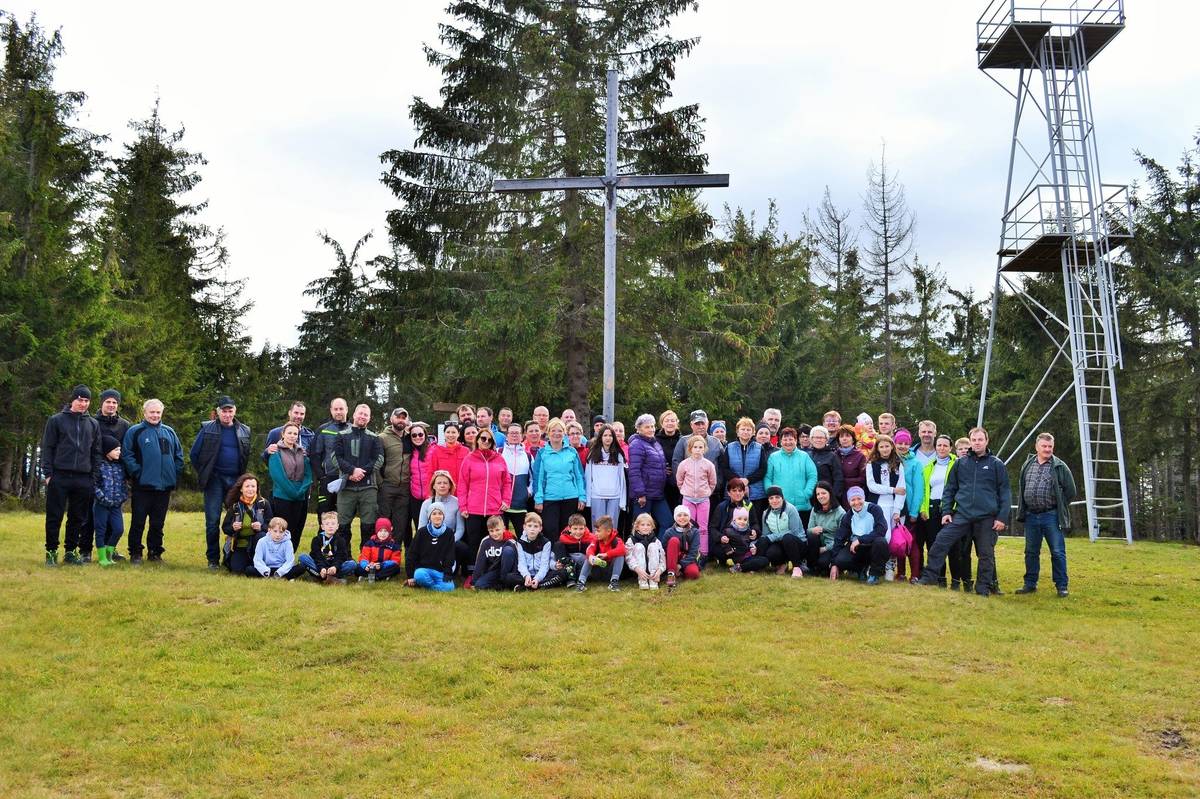 Priateľov turistiky pozývame v nedeľu 22. septembra 2024 na ďalší ročník zábiedovského prechodu chotárom.
Zraz o 09:00 hod. na futbalovom ihrisku.
Trasa: Zábiedovo-Brezovica-Lúžek.
Účastníkov čaká zaujímavá túra, pekné výhľady, guľáš pripravený poľovníkmi a občerstvenie.