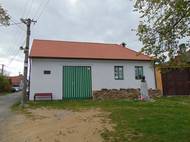 Na Vysočině v Dolních Vilémovicích s číslem popisným 79 strávil své dětství Jan Kubiš, který během německé okupace hodil granát na zastupujícího říšského protektora Reinharda Heydricha.