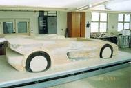 Dřevěný model byl původně srostlý se základovou deskou...