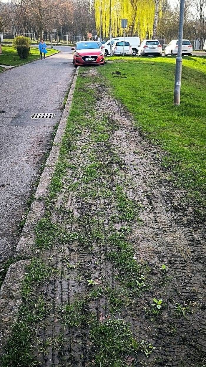 Váš podnět bude projednán v komisi dopravní Rady města Mostu. Výsledek jednání nejsme schopni v současné době predikovat.