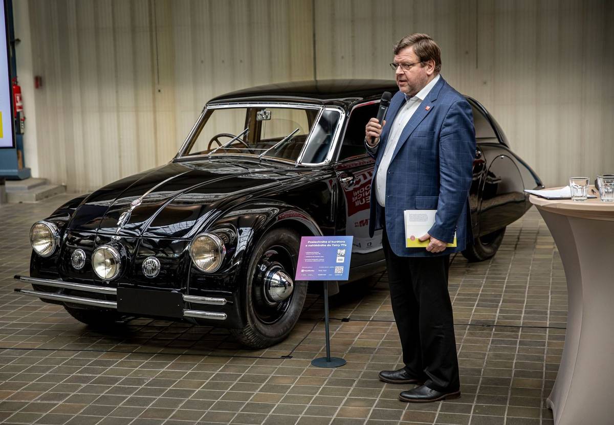 Karel Ksandr, ředitel NTM.