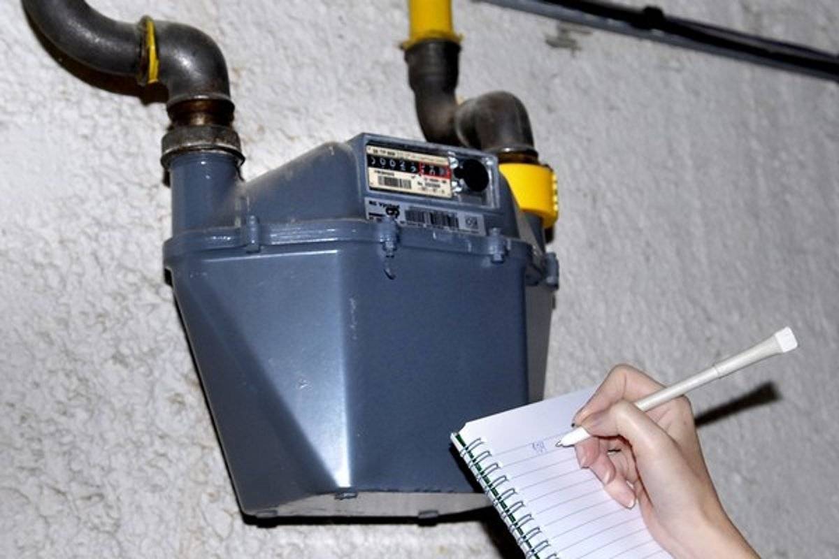 Vážení občania, 
informujeme Vás, že dnes 10. júla 2024 sa uskutoční v našej obci odpočet plynomerov. Žiadame občanov aby sprístupnili meradlá a tým umožnili odpočítanie.
Tisztelt polgárok!
Értesítjük Önöket, hogy a mai napon gázfogyasztásmérő órák leolvasását fogják végezni községünkben. Kérjük az érintett lakosokat, hogy a fogyasztásmérőket tegyék elérhetővé.