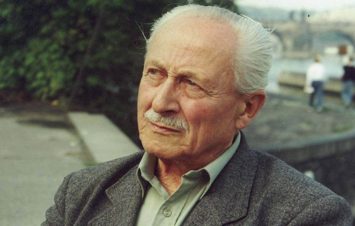 Pravomil Raichl při jednom z návratů do České republiky, ale již po pádu komunistického režimu, proti němuž bojoval celý život.