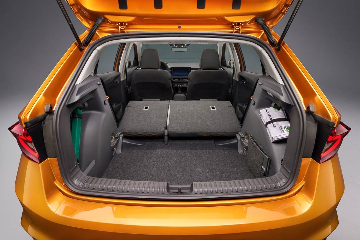 Po sklopení opěradel převeze Fabia 1190 litrů.