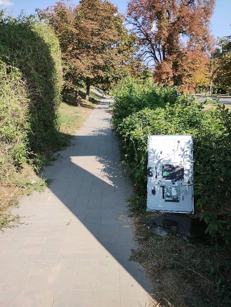 Dobrý den,

lokalita byla uklizena k 27.9.2024.

S přáním hezkého dne Ing. Pavel Foltý