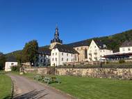 Historie benediktinského kláštera, nacházejícího se v obci Tholey v německém Sársku, sahá až do 5. a 6. století. První písemná zmínka pochází z roku 634.