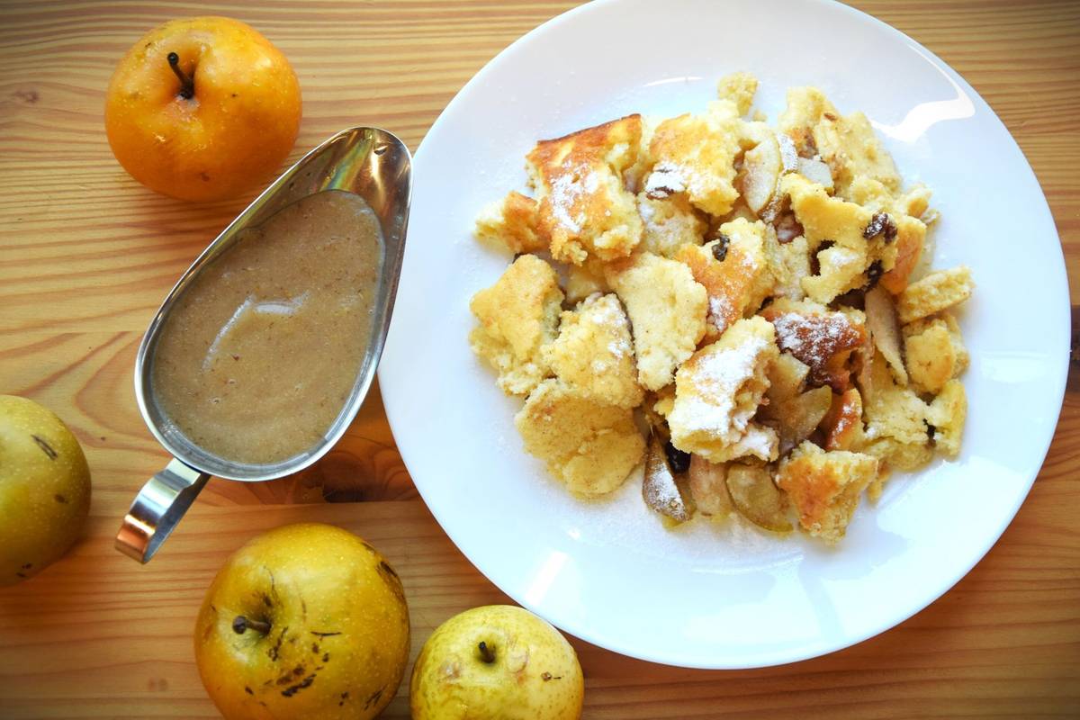 Děti mají na výběr z vegetariánského i masového jídla.