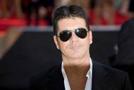 Simon Cowell (na fotografii) se ale nevzdal a zajistil One Direction smlouvu se svým labelem Syco, který vydával hudbu u Sony Music. Tady se naplno roztočila marketingová mašinerie, jež z chlapců během dvou let udělala celosvětovou senzaci, popisuje deník New York Times.