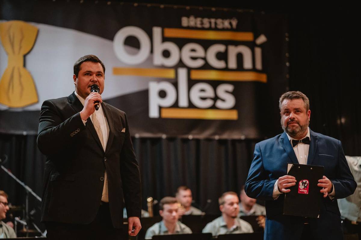 V pátek 2. 2. 2024 se v Břestě konal jedenáctý obecní ples.