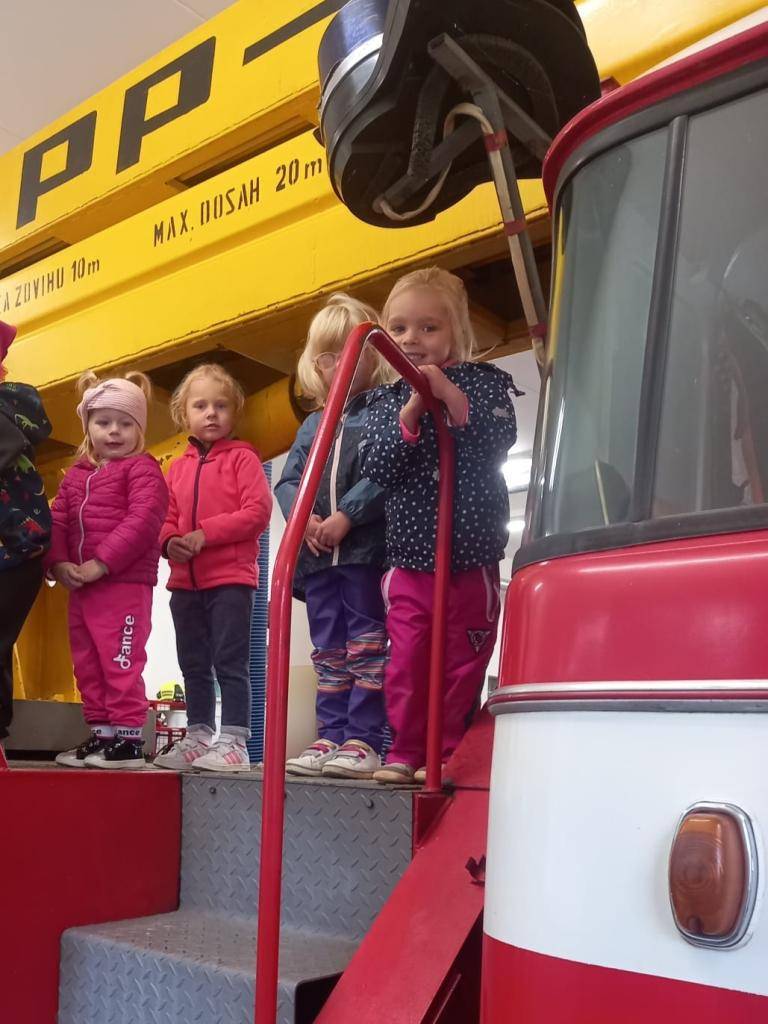 Návštěva zvíkoveckých hasičů.