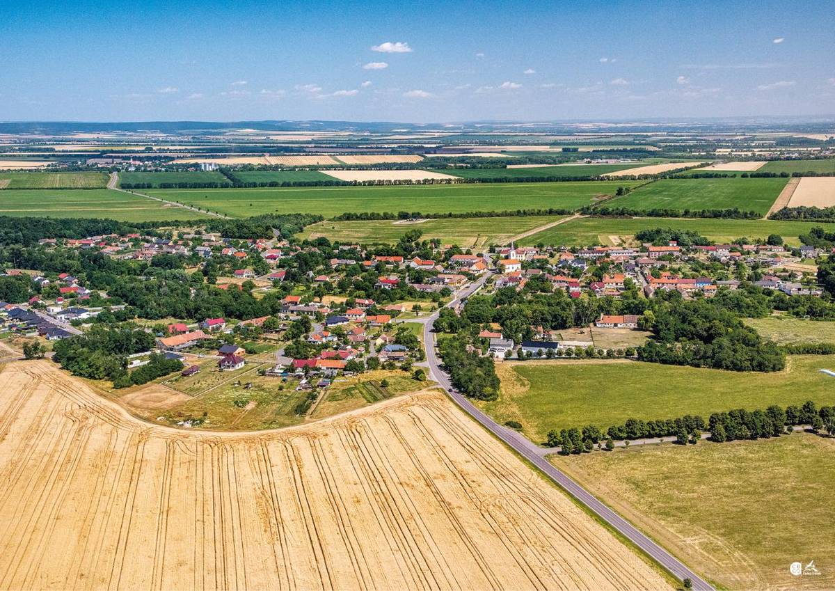 Letecké snímky byly vytvořené v roce 2023 a poprvé je mohli občané spatřit na Výstavě leteckých snímků dne 10.8.2024.