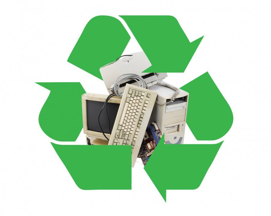 dvor Obecného úradu v Jablonici - 8. 11. - 11. 11. 2024