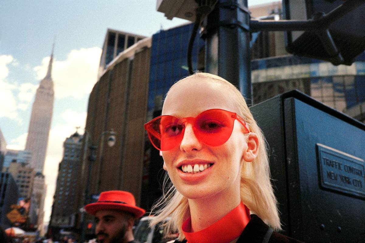 Nominovali ji na prestižní cenu Louis Roederer Discovery Award 2021 na Rencontres d'Arles ve Francii a dále její výstavu vybrali na Mezinárodní fotografický festival Jimei x Arles v čínském Xiamenu.