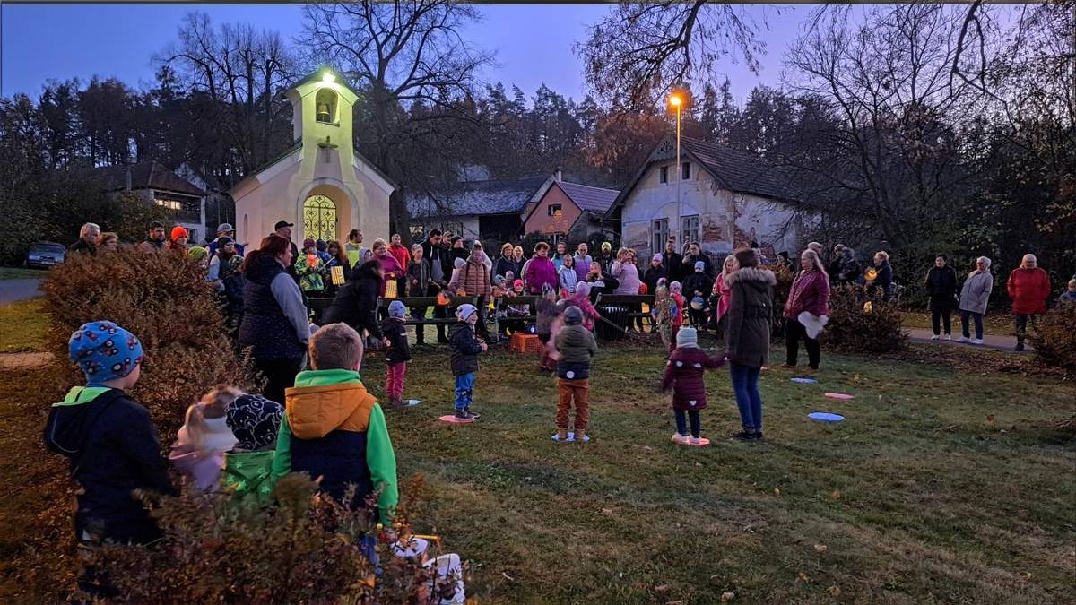 Lampionový průvod, vypouštění balonků a tvoření.