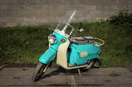 Mezi jednostopé legendy jistě patří i skútr Manet S-125 Tatran z Povážských strojíren z roku 1968.