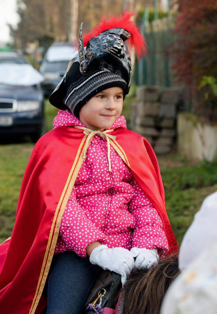 9. listopadu již poněkolikáté MŠ Sedmikráska pod vedením ředitelky Marty Stoklasové  uspořádala Svatomartinský průvod. Průvod vychází z Perek k obecnímu úřadu, kde děti z MŠ zahrají divadelní scénku.   Autorem fotografií je Milan Makovička ml., č.p. 105