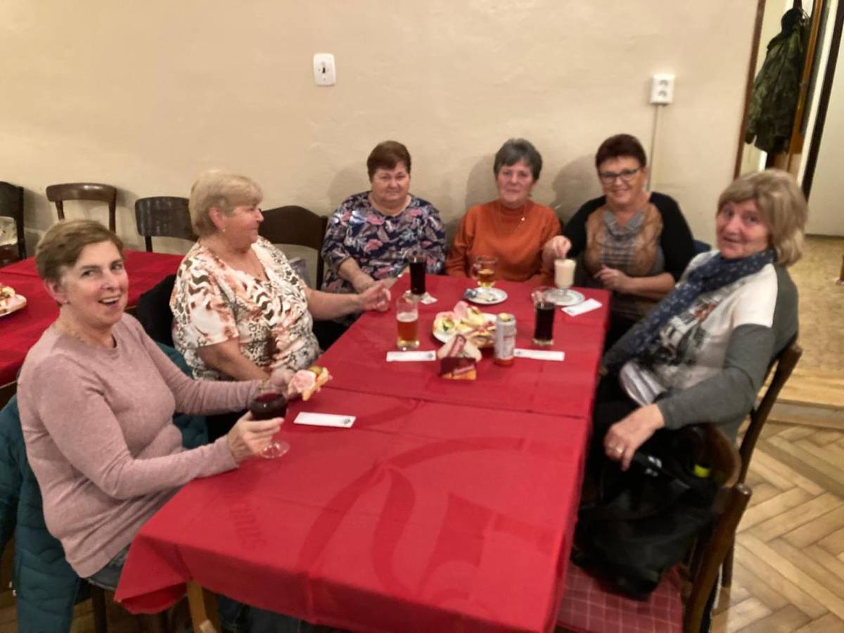 Posezení při hudbě na Zámečku