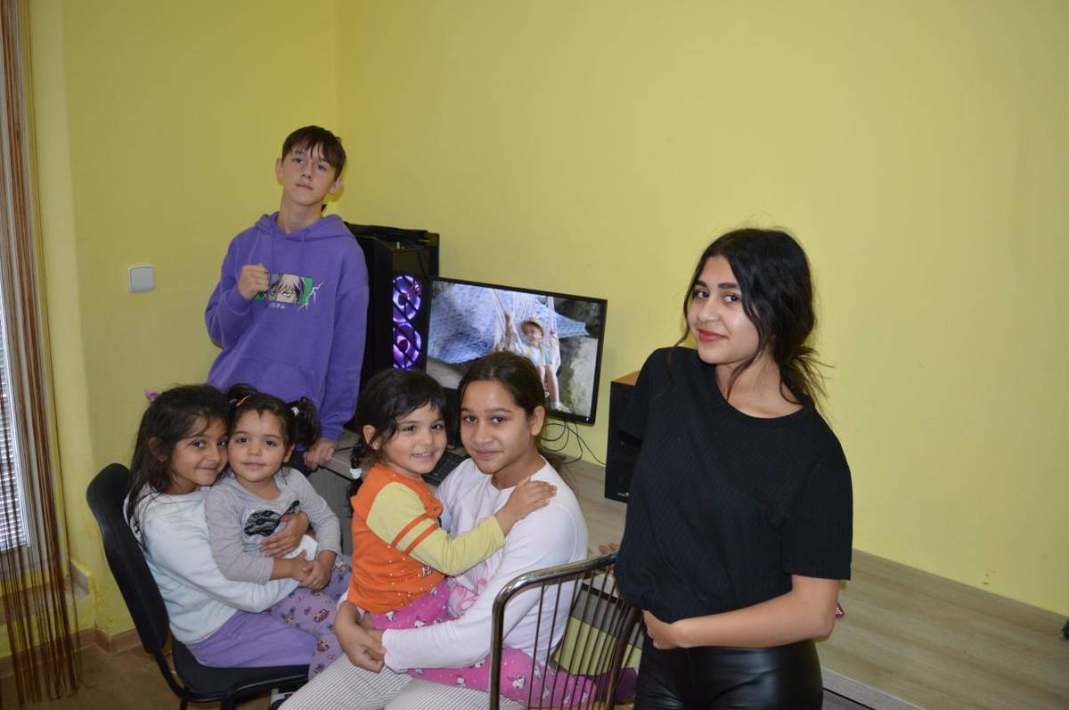 Dňa 21.11.2024 darovala spol. Saint–Gobain Construction Products, s.r.o. nášmu zariadeniu stolový počítač zn. ASUS s príslušenstvom.