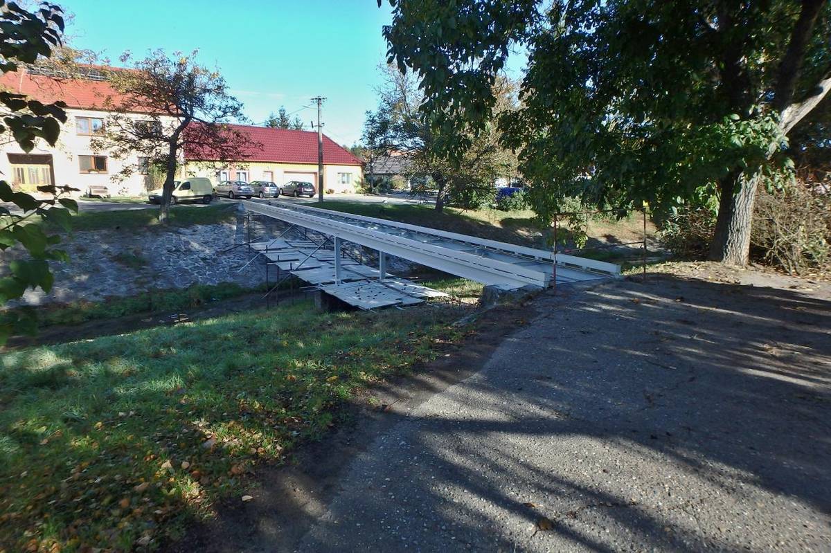 Rekonstrukce lávky v Dolním konci  Fotografoval pan Ladislav Mrkva
