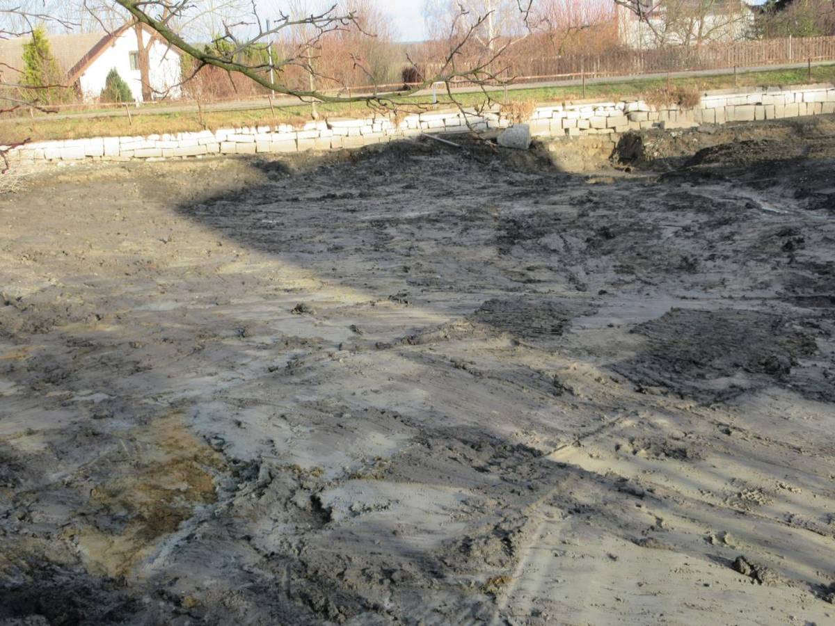 Rekonstrukce a odbahnění bylo provedeno v roce 2019 - 2020.