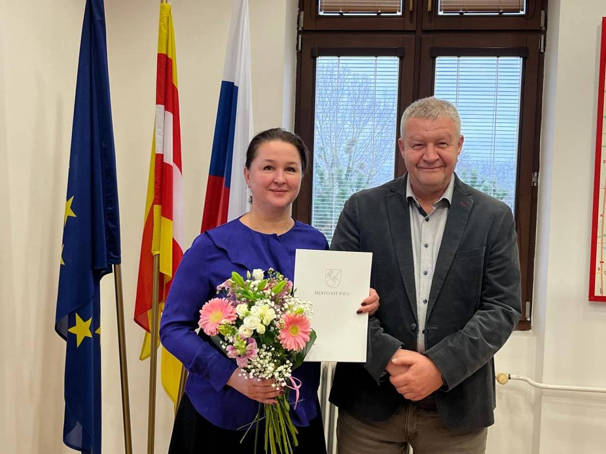 Primátor mesta Stupava, Peter Novisedlák, vymenoval do funkcie riaditeľku Materskej školy na Zvončekovej ulici Silviu Turčanovú, ktorá bola od septembra poverená vedením materskej školy.