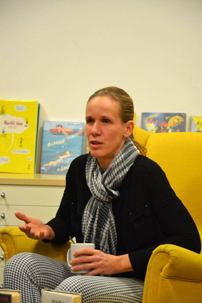 V utorok 26. novembra 2024 v podvečerných hodinách sa v stupavskej knižnici konala beseda s obľúbenou spisovateľkou Martou Fartelovou.